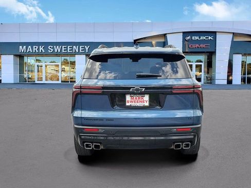 Used 2024 Chevrolet Traverse LT w/ Midnight/Sport Edition AWD/4WD image 32