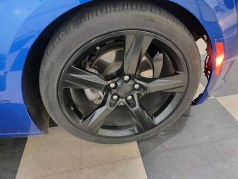 Used 2018 Chevrolet Camaro LT image 35