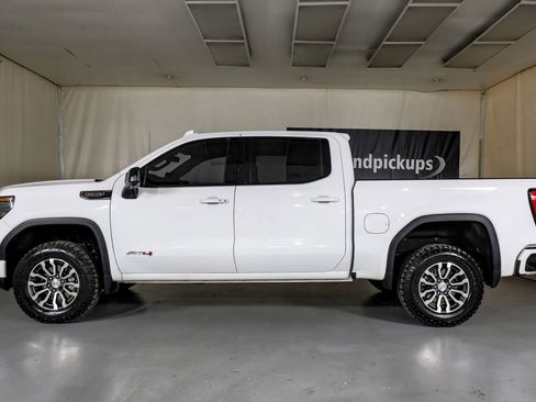 Used 2023 GMC Sierra 1500 AT4 image 11
