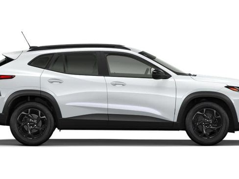 New 2026 Chevrolet Trax LT w/ Driver Confidence Package FWD image 29