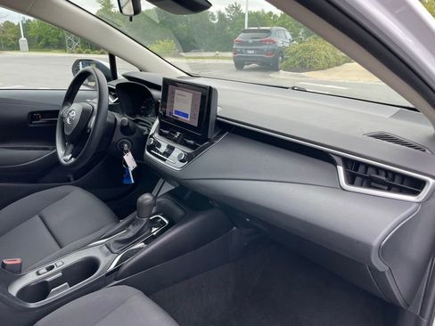 Used 2023 Toyota Corolla LE FWD image 28