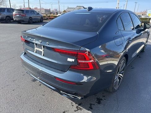 Used 2022 Volvo S60 T8 R-Design Expression w/ Advanced Package image 16