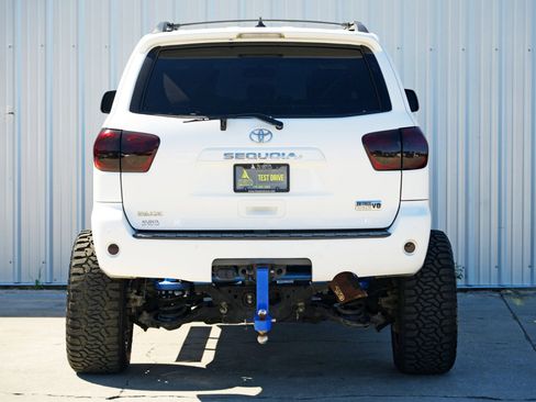 Used 2016 Toyota Sequoia SR5 image 50