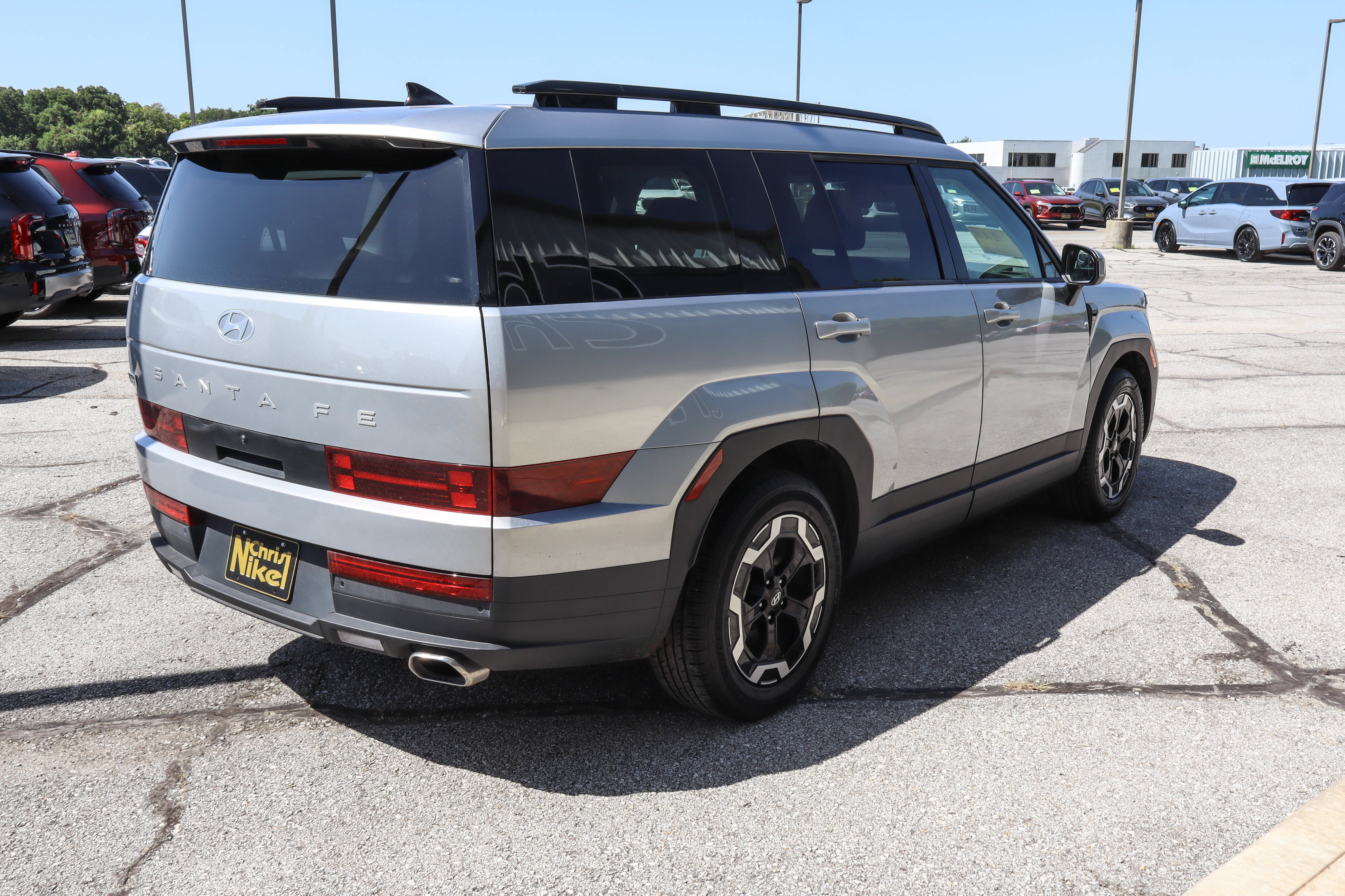 Used 2025 Hyundai Santa Fe SEL FWD image 4