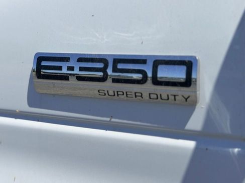 New 2027 Ford E-350 and Econoline 350 Super Duty w/ Power Equipment Group RWD image 4