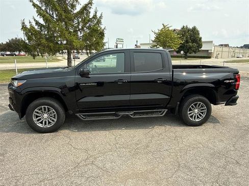 Certified 2024 Chevrolet Colorado LT w/ LT Convenience Package AWD/4WD image 24