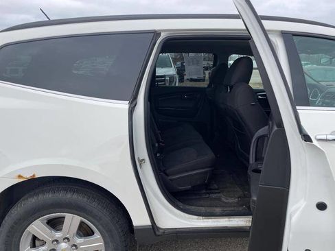 Used 2012 Chevrolet Traverse LT image 28