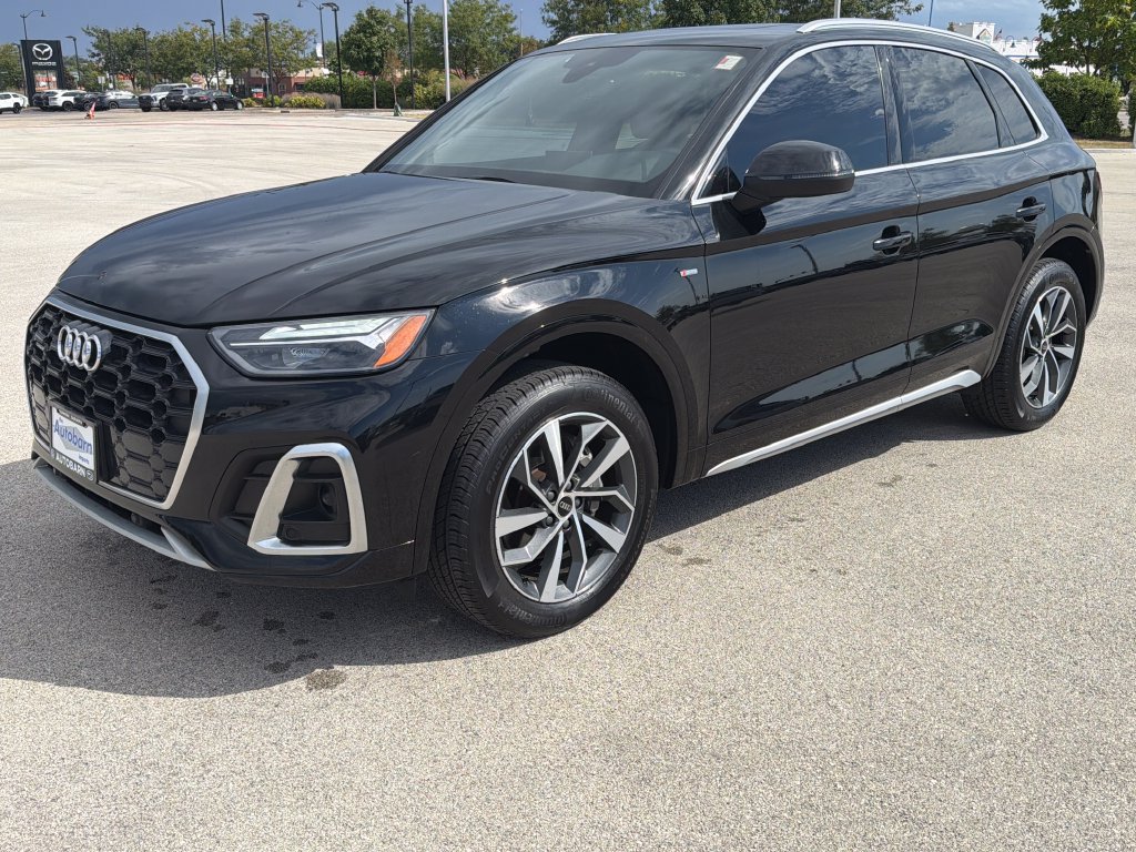 Used 2023 Audi Q5 2.0T Premium w/ Convenience Package AWD/4WD image 3