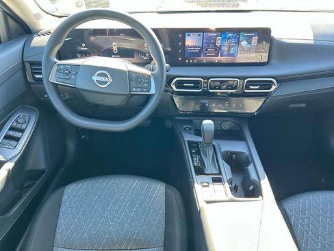 New 2026 Nissan Sentra SV w/ Floor Mat Package FWD image 18