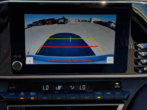 Used 2025 Toyota Camry LE image 17