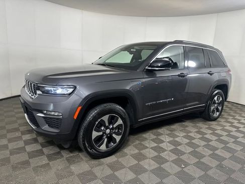 Used 2023 Jeep Grand Cherokee 4WD 4xe image 7