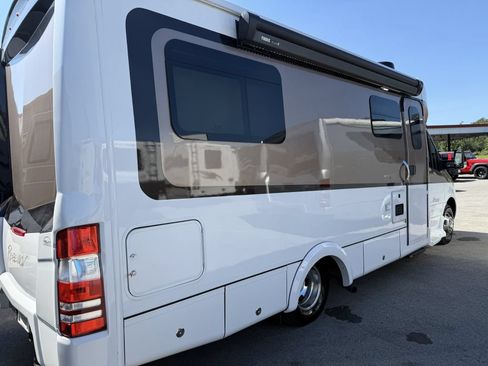 Used 2019 Mercedes-Benz Sprinter 170 image 31