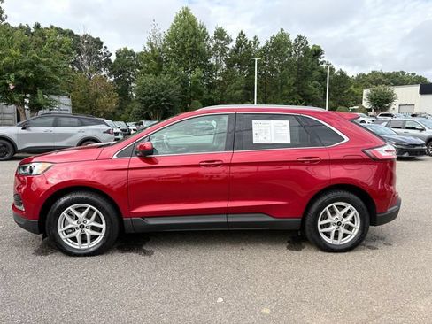 Used 2023 Ford Edge SEL w/ Convenience Package AWD/4WD image 3