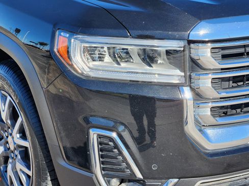 Used 2023 GMC Acadia SLT image 10