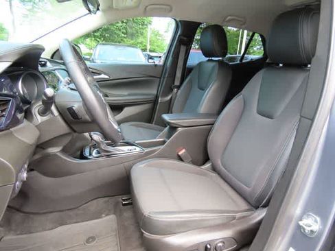 Used 2020 Buick Encore GX Select FWD image 12