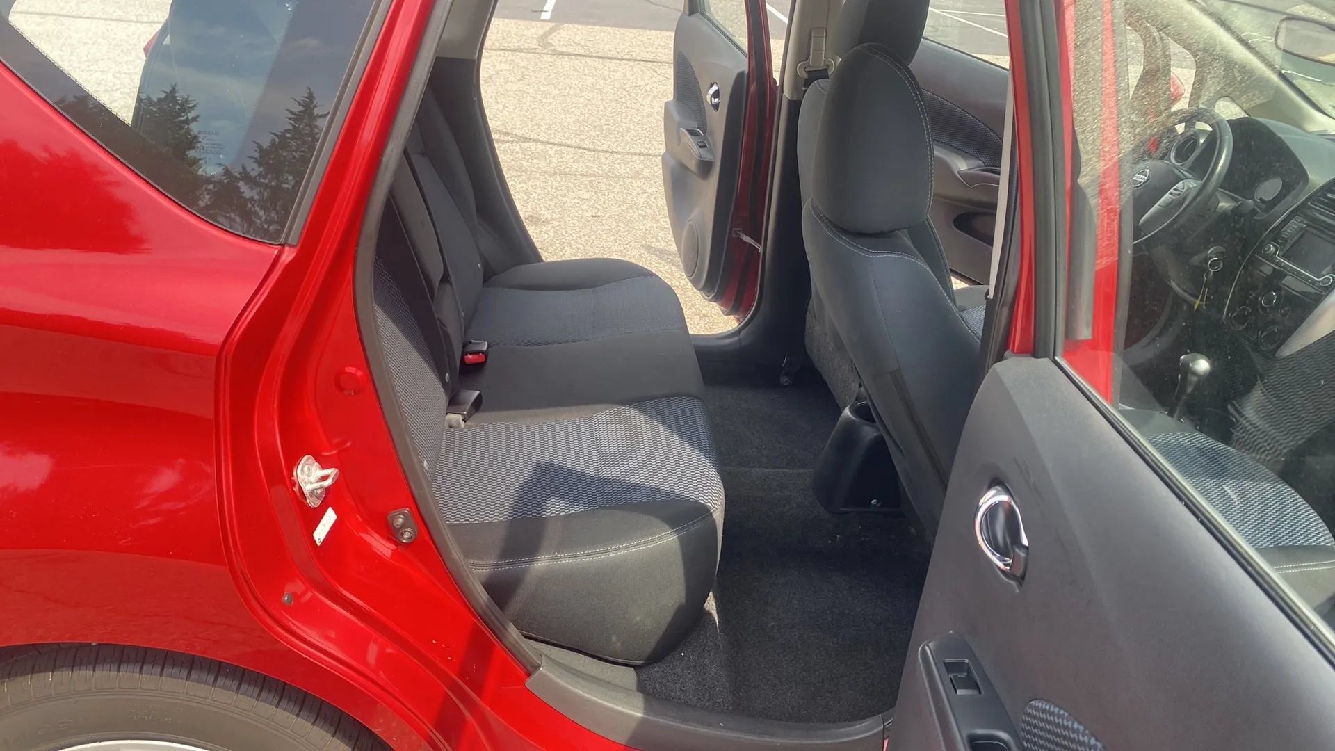Used 2015 Nissan Versa Note SV w/ SV Convenience Package FWD image 16