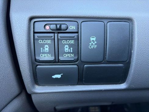 Used 2012 Honda Odyssey EX-L image 17