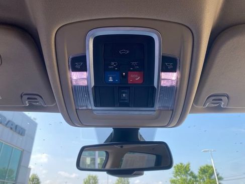 Used 2020 RAM 1500 Laramie AWD/4WD image 15