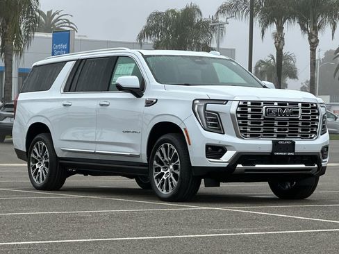 New 2026 GMC Yukon XL Denali w/ Sun & Power Step Package image 7