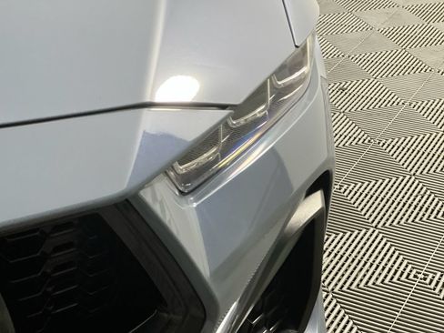 Used 2024 Ford Mustang GT RWD image 9