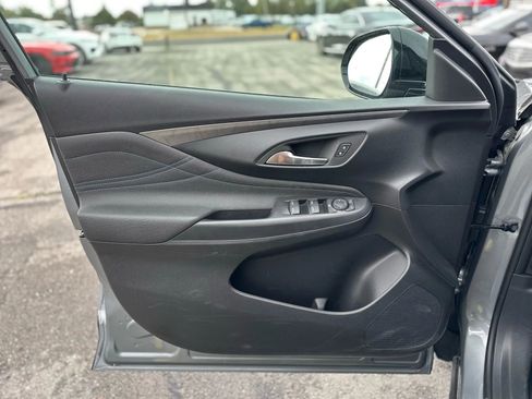 Used 2025 Buick Envista Sport Touring image 20