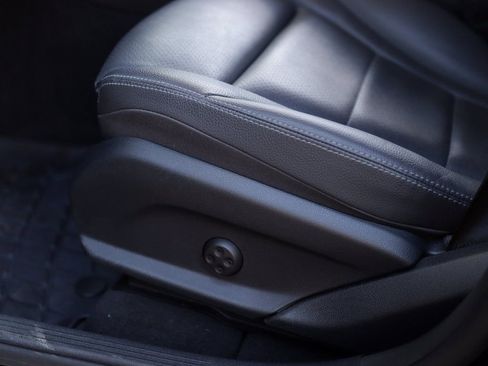 Used 2021 Mercedes-Benz GLC 300 4MATIC image 22