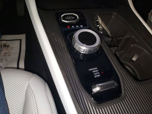 New 2026 Jeep Cherokee Overland image 26