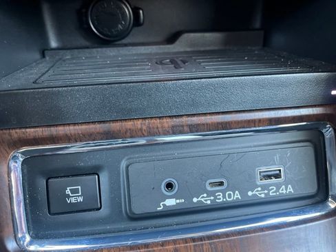 Used 2024 Subaru Ascent Touring AWD/4WD image 17