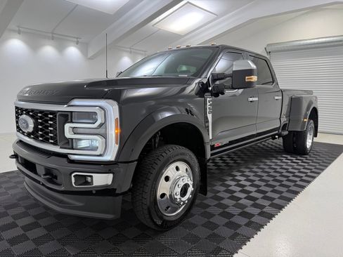 Used 2026 Ford F450 Platinum w/ Platinum Plus Package AWD/4WD image 3