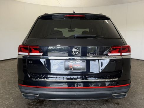 Used 2023 Volkswagen Atlas SE w/ Panoramic Sunroof Package AWD/4WD image 6