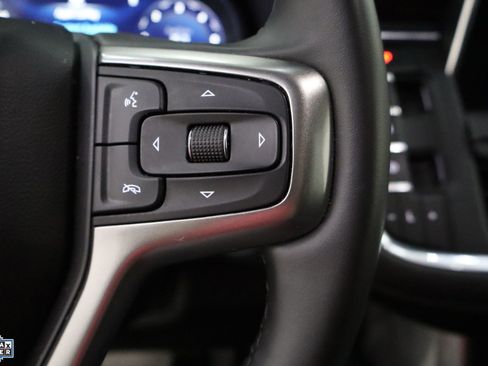 Used 2024 Chevrolet Suburban LT image 16