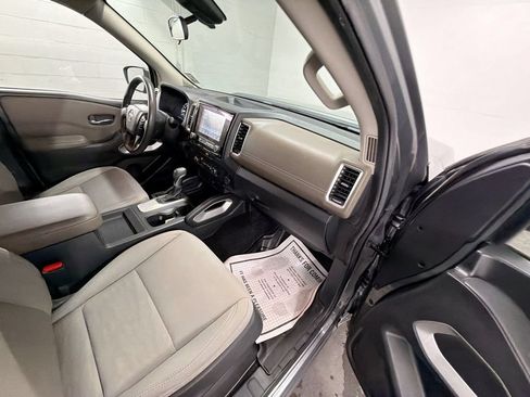 Used 2022 Nissan Frontier SV RWD image 25