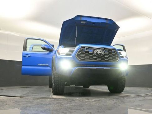 Used 2021 Toyota Tacoma TRD Off-Road image 50