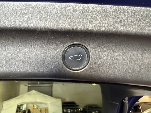 Used 2020 Tesla Model Y Long Range AWD/4WD image 25
