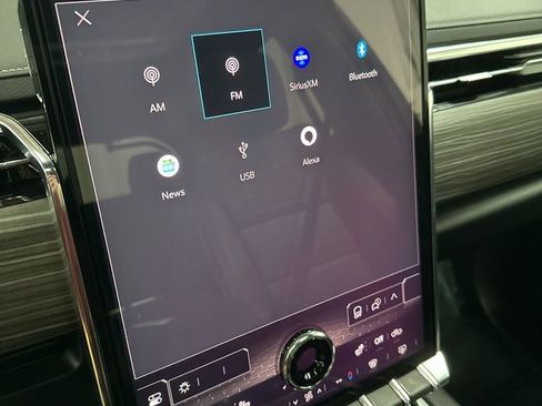 Used 2025 GMC Sierra EV Denali image 32