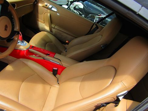 Used 2011 Porsche 911 Cabriolet image 7