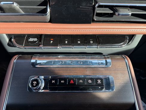 New 2026 Lincoln Aviator Reserve image 17