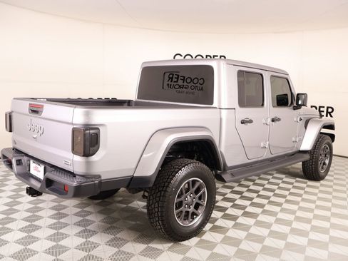 Used 2020 Jeep Gladiator Overland w/ Dual Top Group AWD/4WD image 21