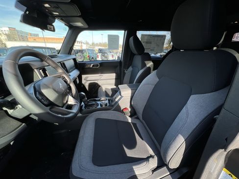 New 2025 Ford Bronco Big Bend image 13