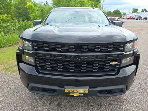 Used 2021 Chevrolet Silverado 1500 Custom w/ Safety Confidence Package AWD/4WD image 10