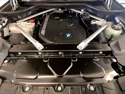 New 2026 BMW X5 xDrive40i w/ M Sport Package image 16