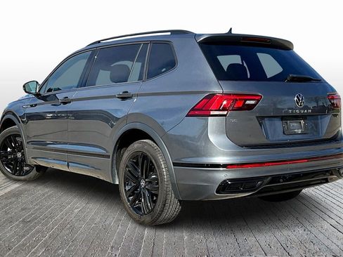 Used 2022 Volkswagen Tiguan SE R-Line image 6