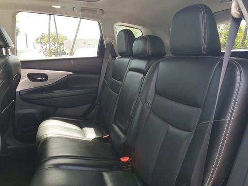Used 2018 Nissan Murano Platinum w/ Cargo Package image 12