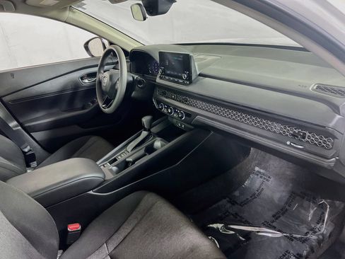 Used 2023 Honda Accord LX image 25