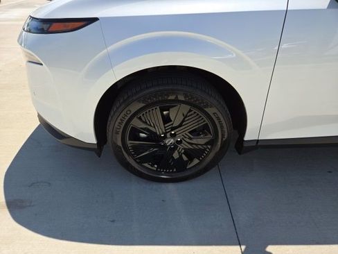 Certified 2025 Nissan Murano SV w/ Cargo Package image 9