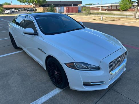 Used 2017 Jaguar XJ L Portfolio image 6