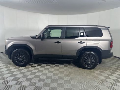 Used 2024 Toyota Land Cruiser 1958 image 3