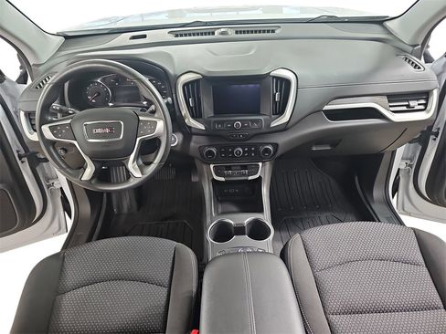 Used 2022 GMC Terrain SLE w/ Driver Convenience Package image 11