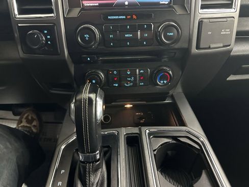 Used 2015 Ford F150 XLT w/ Equipment Group 302A Luxury image 37