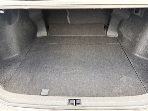 Used 2018 Toyota Camry XLE FWD image 15
